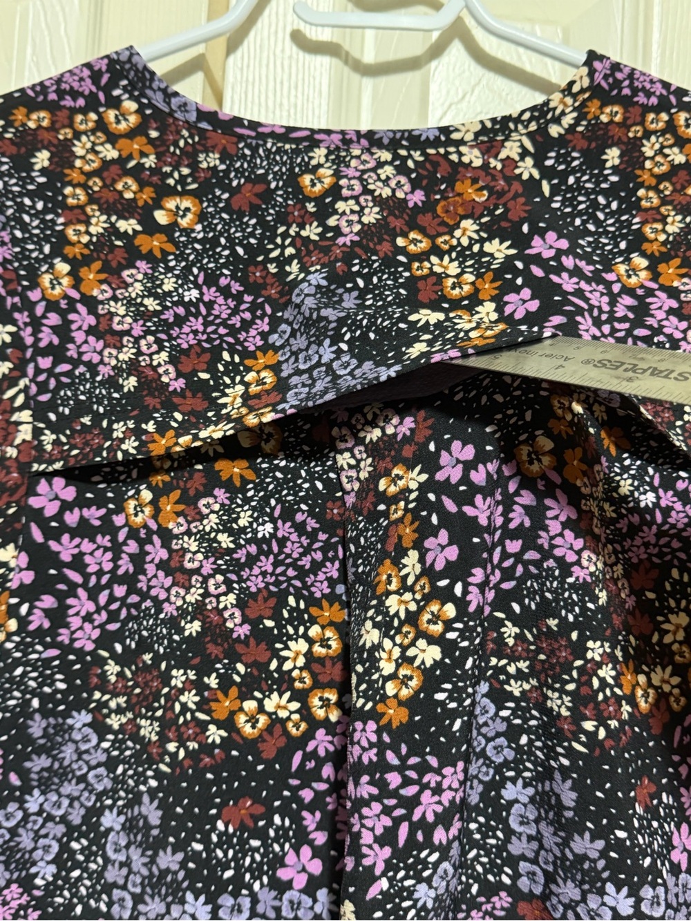 Carhartt Womens Scrub Top - Picture 5 of 7